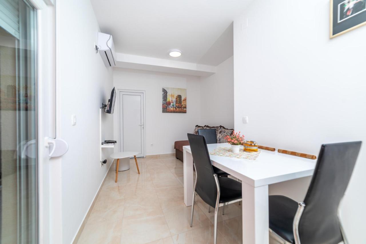 Java Apartments Доброта Екстериор снимка