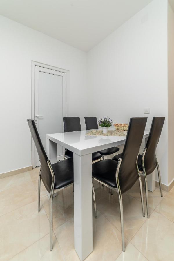 Java Apartments Доброта Екстериор снимка